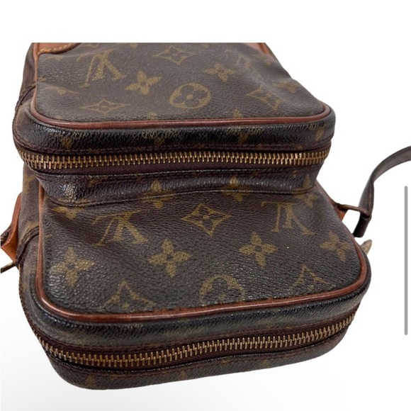 Authentic Louis Vuitton monogram Amazone crossbody. Used. - Picture 4 of 12